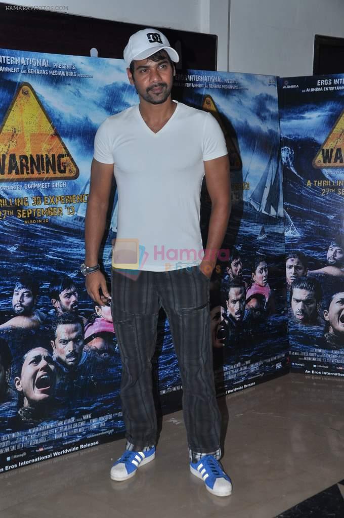 Shabbir Ahluwalia at Warning film premiere in PVR, Juhu, Mumbai on 26th Sept 2013