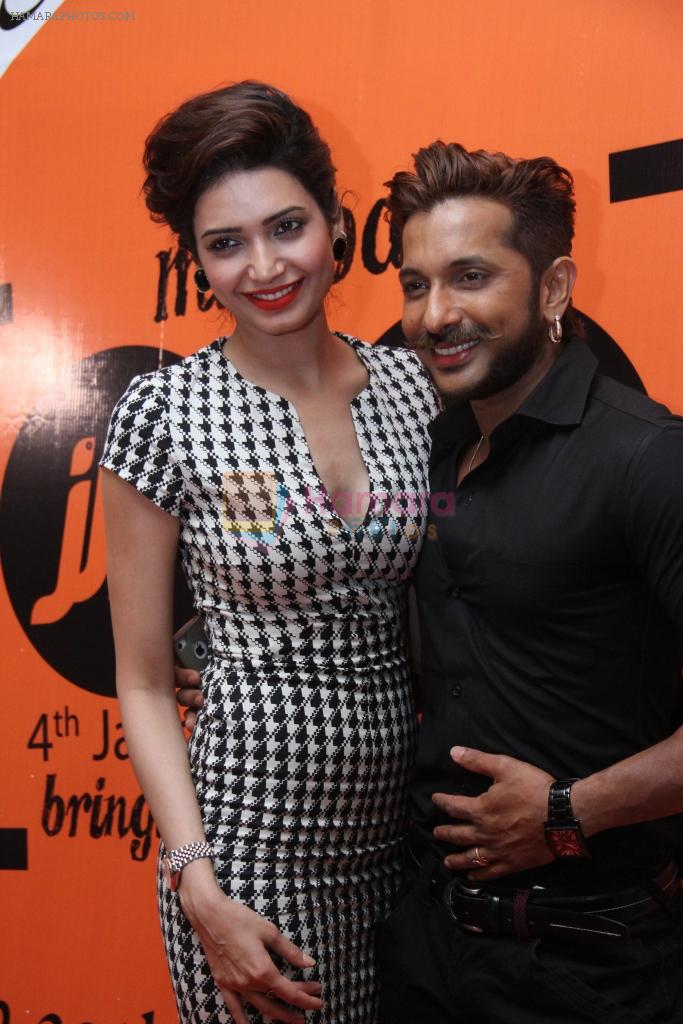 Karishma Tanna, Terence Lewis at The closing ceremony of the 4th Jagran Film Festival in Mumbai on 29th Sept 2013