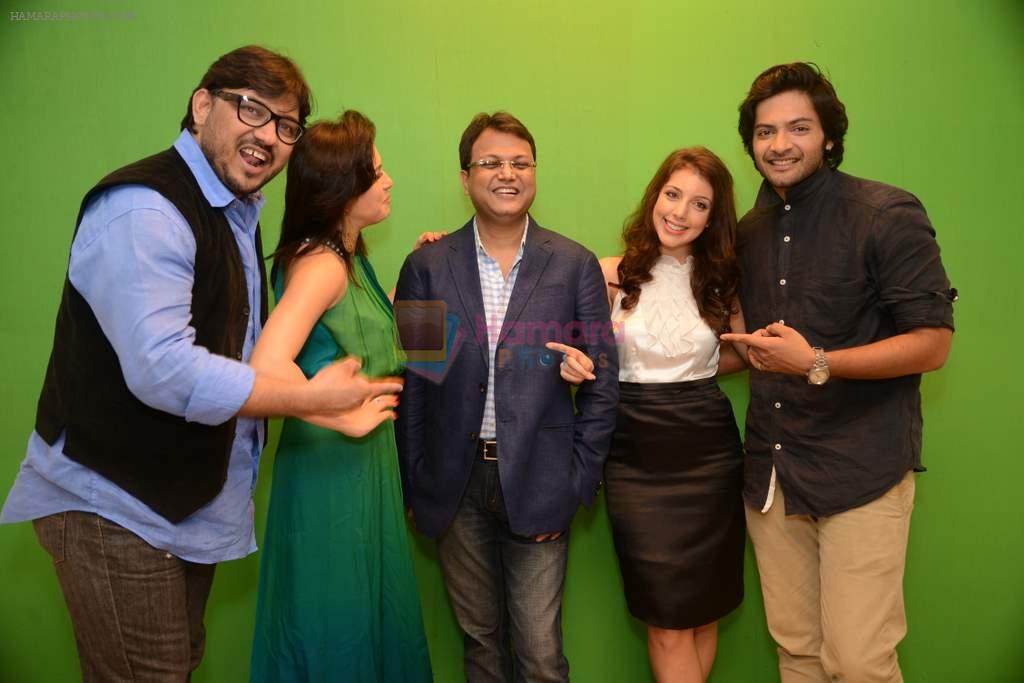 Anisa, Ali Fazal, Amrita Raichand, Shuja Ali, Vibhu Agarwal at Baat Bann Gayi film promotions in Mumbai on 7th Oct 2013