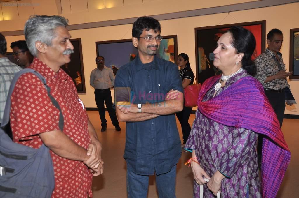 at Ravi Mandlik art exhibition in Jehangir Art Gallery on 8th Oct 2013