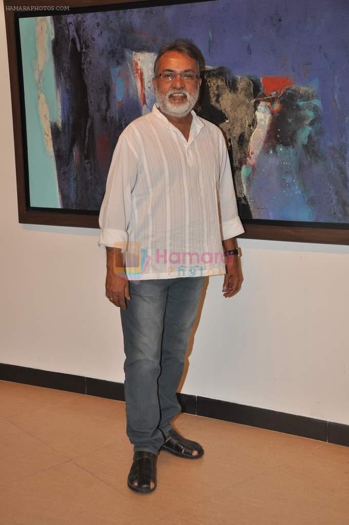at Ravi Mandlik art exhibition in Jehangir Art Gallery on 8th Oct 2013
