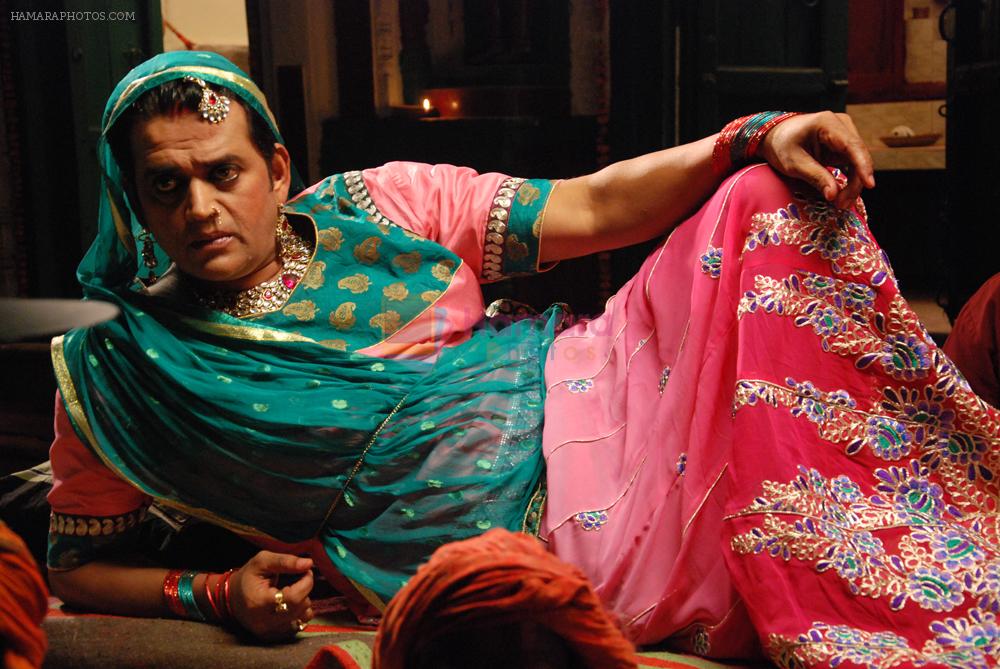 Ravi Kishan in Bullett Raja movie still