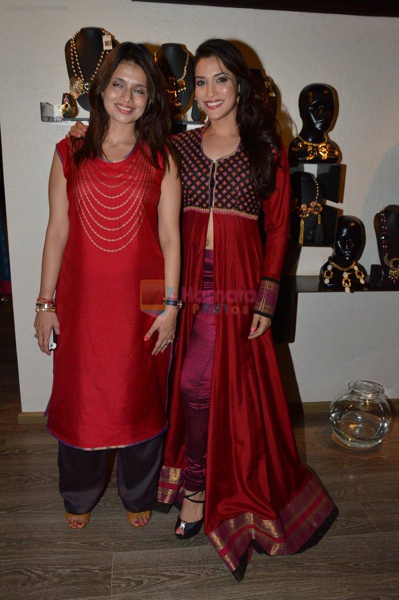 Rashmi Nigam at Shruti Sancheti & Priyadarshini preview in Atosa, Mumbai on 11th oct 2013