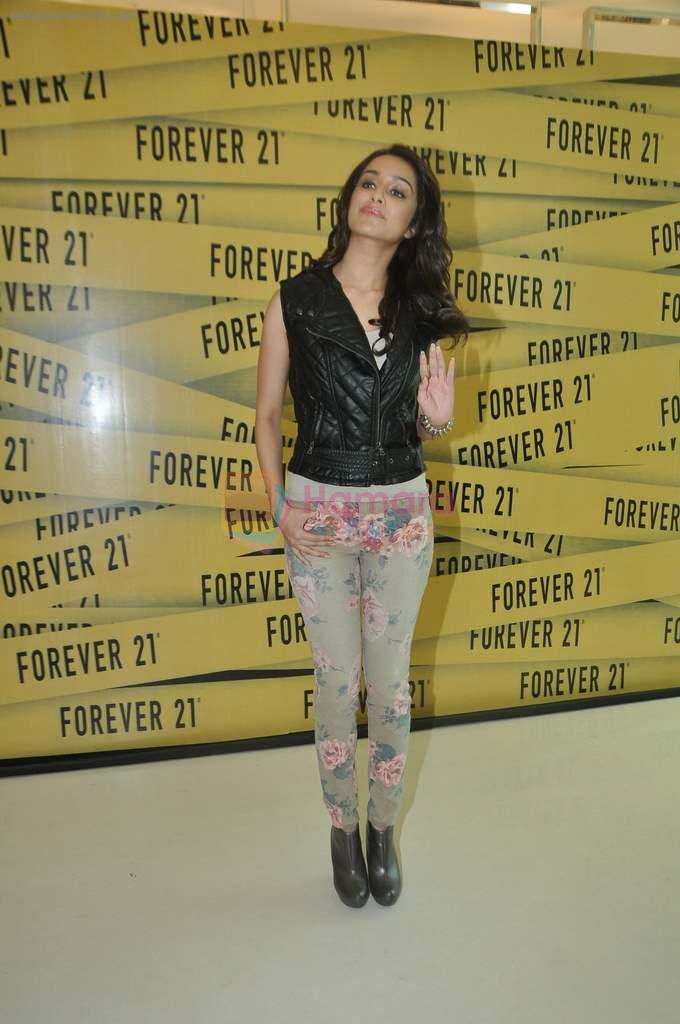 Shraddha Kapoor at Forever 21 store launch in Mumbai on 12th Oct 2013