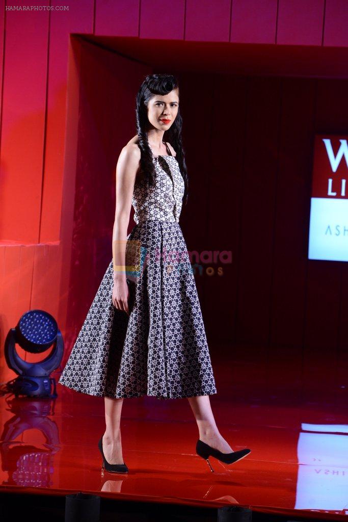 Model walks for Ashish Soni - grand finale at Wills day 5 on WIFW 2014 on 13th Oct 2013