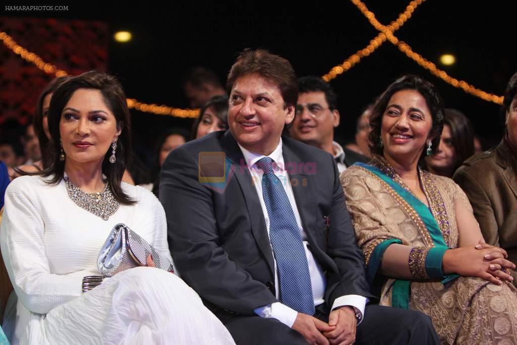 Simi Grewal, Shashi & Anu Ranjan at ITA Awards in Mumbai on 23rd Oct 2013