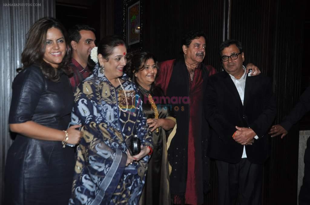 Shatrughan Sinha, Poonam Sinha at Rehana Ghai's birthday bash in Mumbai on 24th Oct 2013