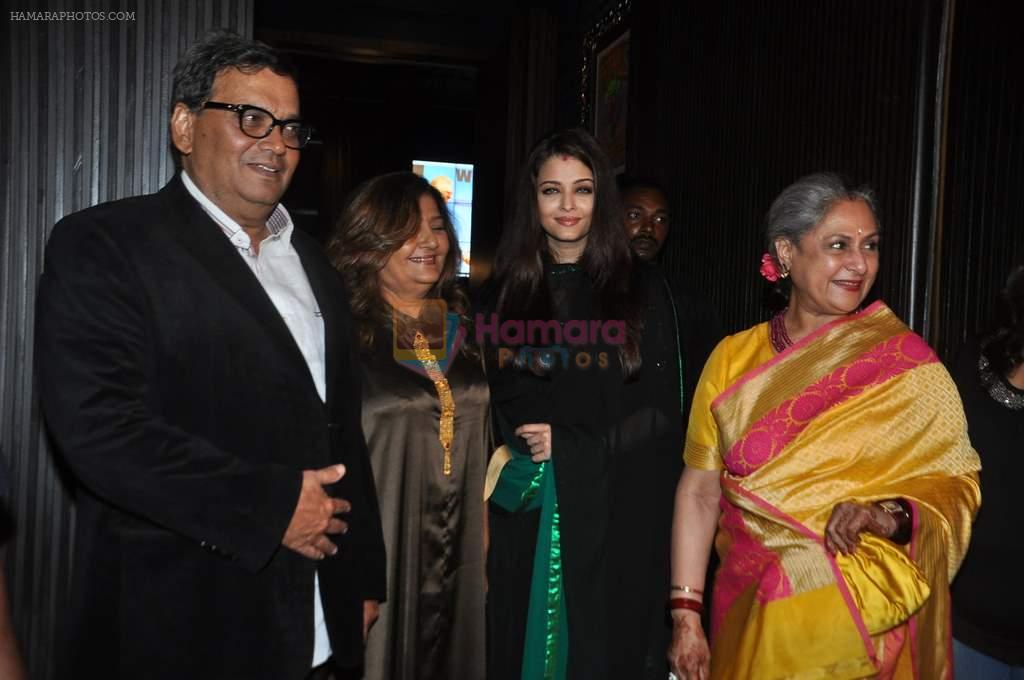 Aishwarya Rai Bachchan, Jaya Bachchan at Rehana Ghai's birthday bash in Mumbai on 24th Oct 2013