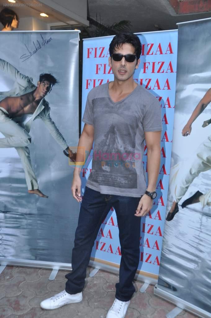 Zayed Khan at Shahid Aamir's collection launch in Juhu, Mumbai on 29th Oct 2013