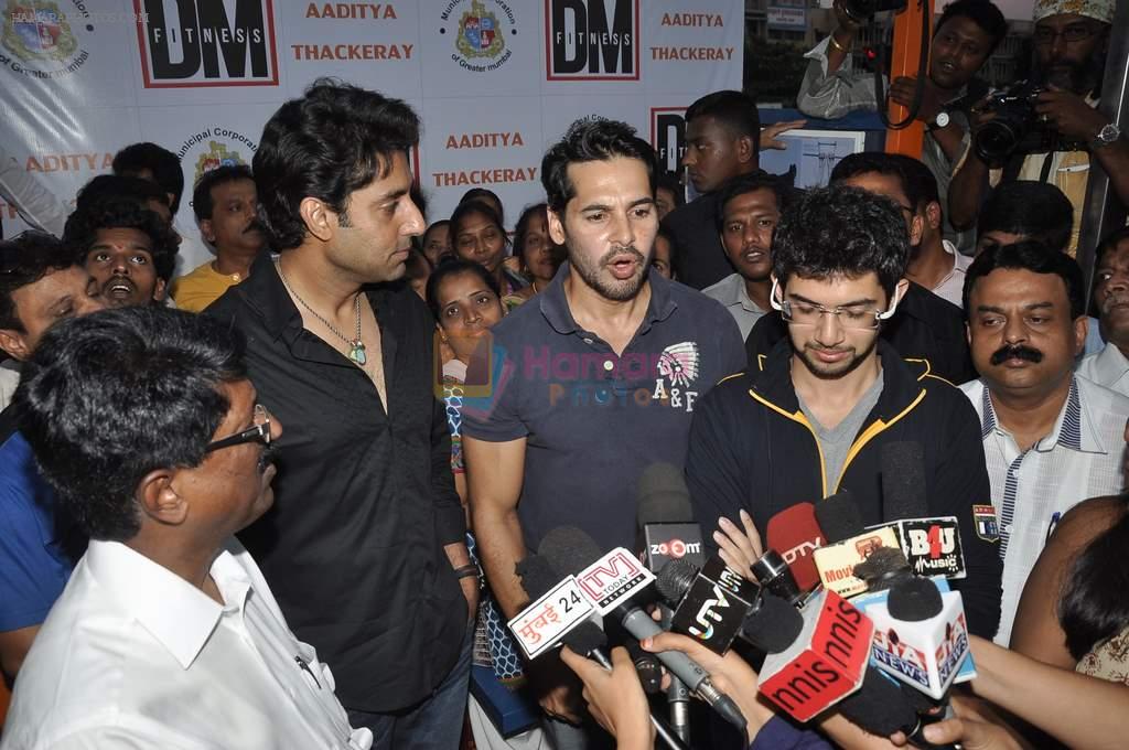 Abhishek Bachchan, Dino Morea, Aditya Thackeray launches DM fitness in Worli, Mumbai on 29th Oct 2013