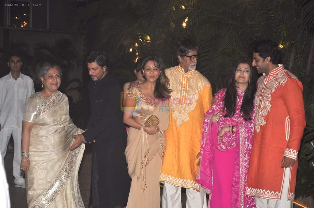 Abhishek Bachchan, Aishwarya Rai Bachchan, Amitabh Bachchan, Jaya Bachchan, Shahrukh Khan,Gauri Khan at Amitabh Bachchan's diwali Bash in Mumbai on 3rd Nov 20