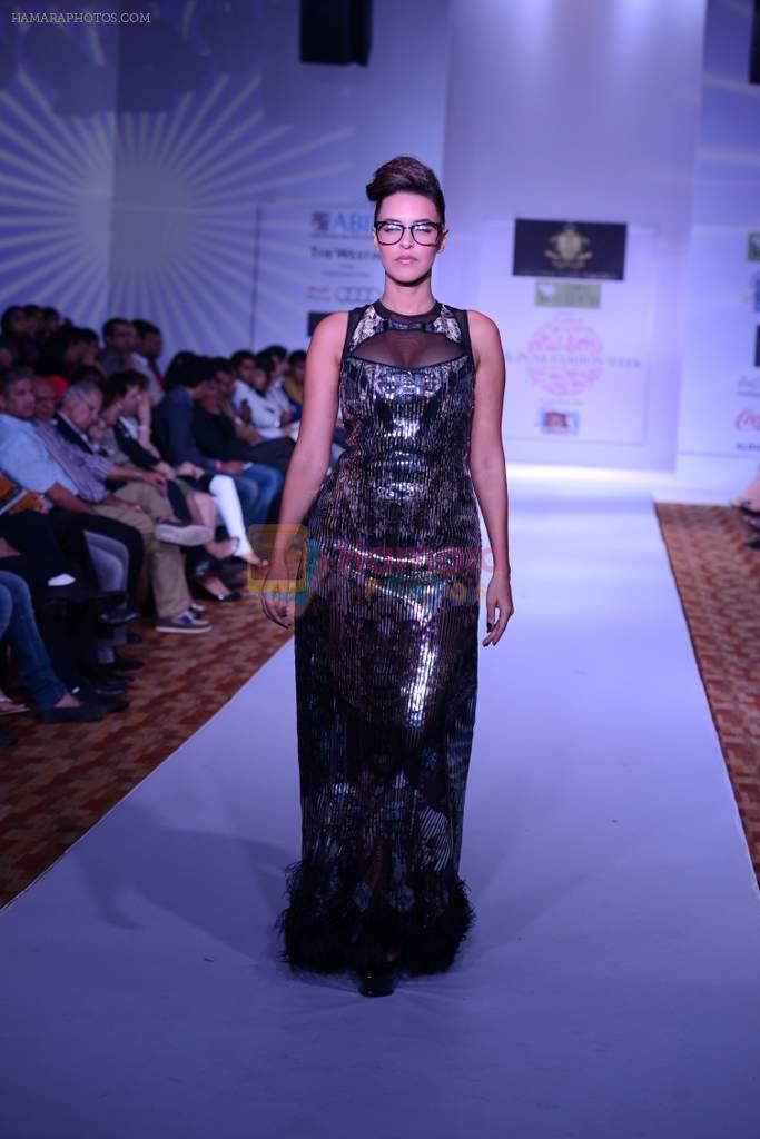 Neha Dhupia walks for Shane Falguni Peacock at ABIL Pune Fashion Week on 10th Nov 2013