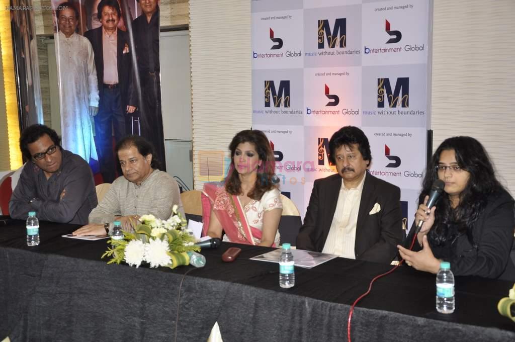 Pankaj Udhas, Anup Jalota, Talat Aziz, Bina Aziz form a new music club in Sunville, Mumbai on 13th Nov 2013
