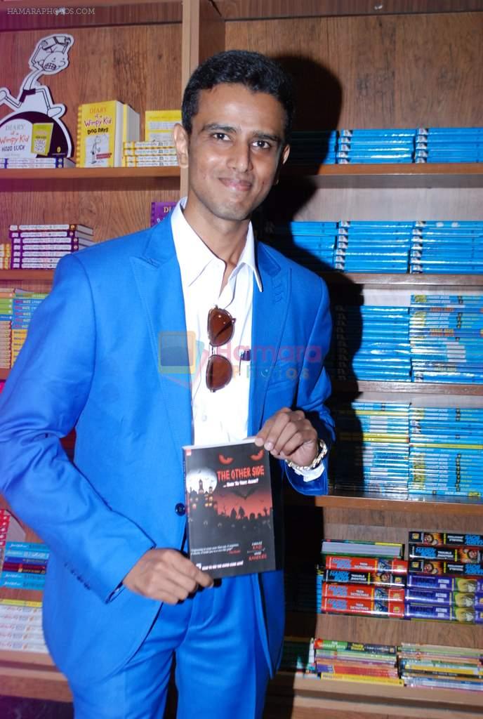 at The other side book launch in Landmark, Mumbai on 15th Nov 2013