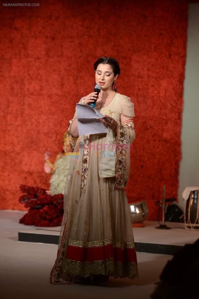 Simone Singh at Maheka Mirpuri Fashion Show in Taj Hotel, Mumbai on 16th Nov 2013