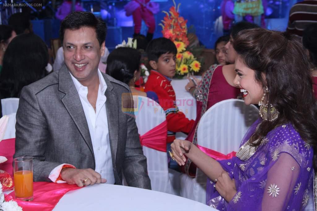 Madhur Bhandarkar & Esha Gupta at Karan Raj's engagement party.