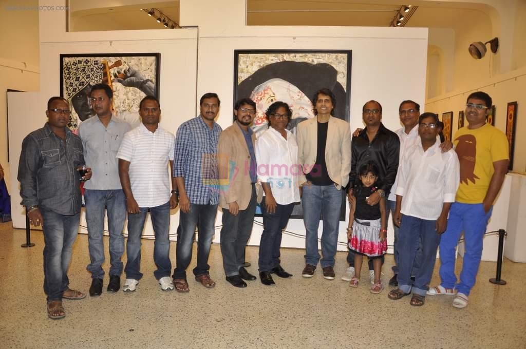 Nagesh Kukunoor at art showing Fellow Travellers by Laxman Aelay in jehangir Art Gallery, Mumbai on 19th nov 2013