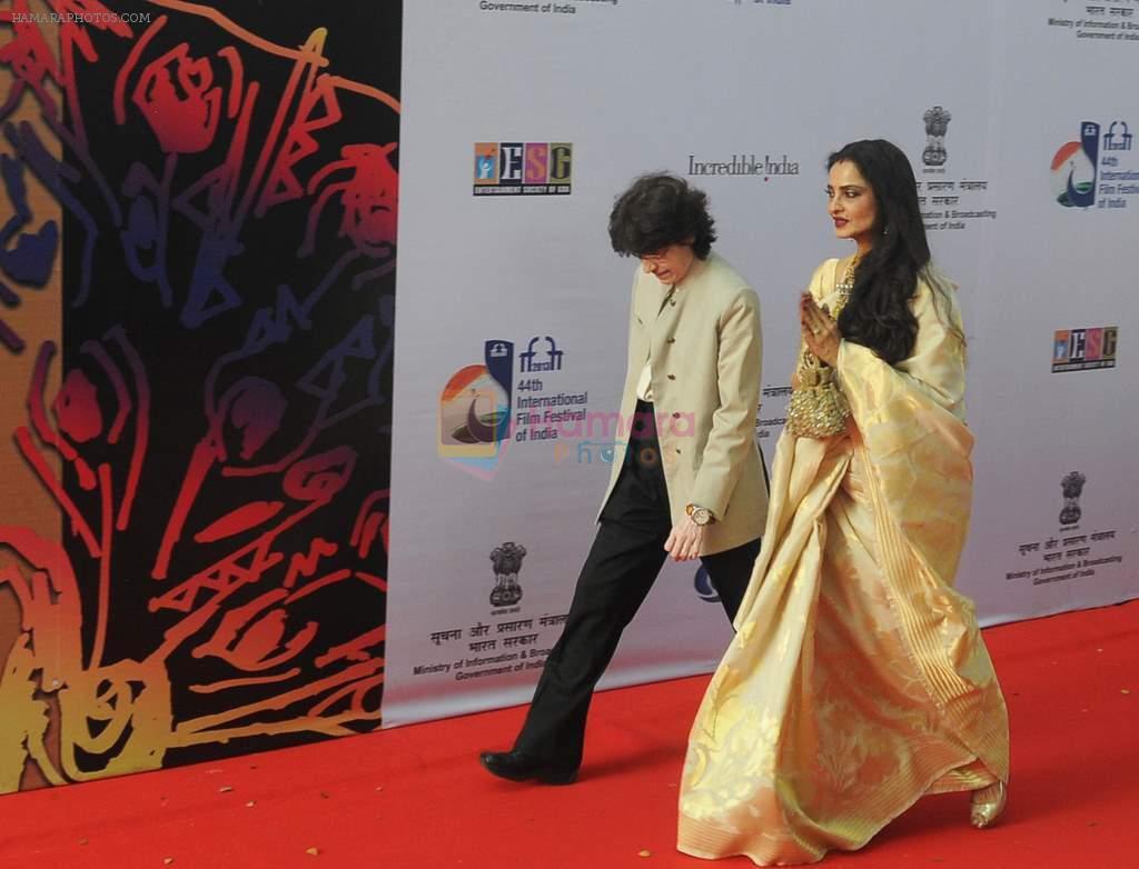 Rekha at IIFI Goa opening on 20th Nov 2013