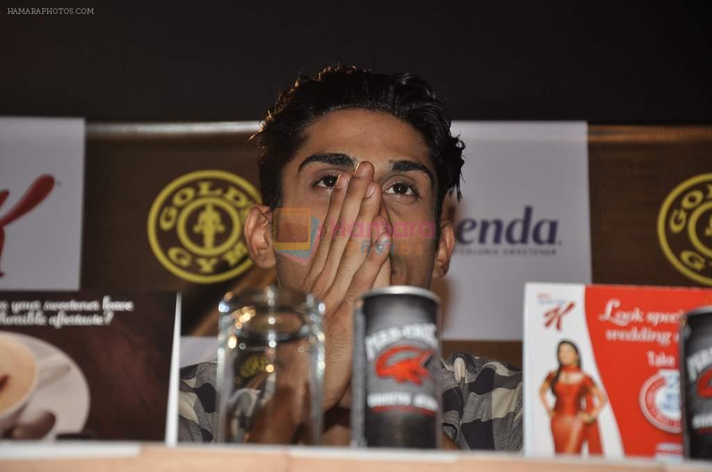 Prateik Babbar at Gold Gym's Fit and Fab contest in Mumbai on 22nd Nov 2013