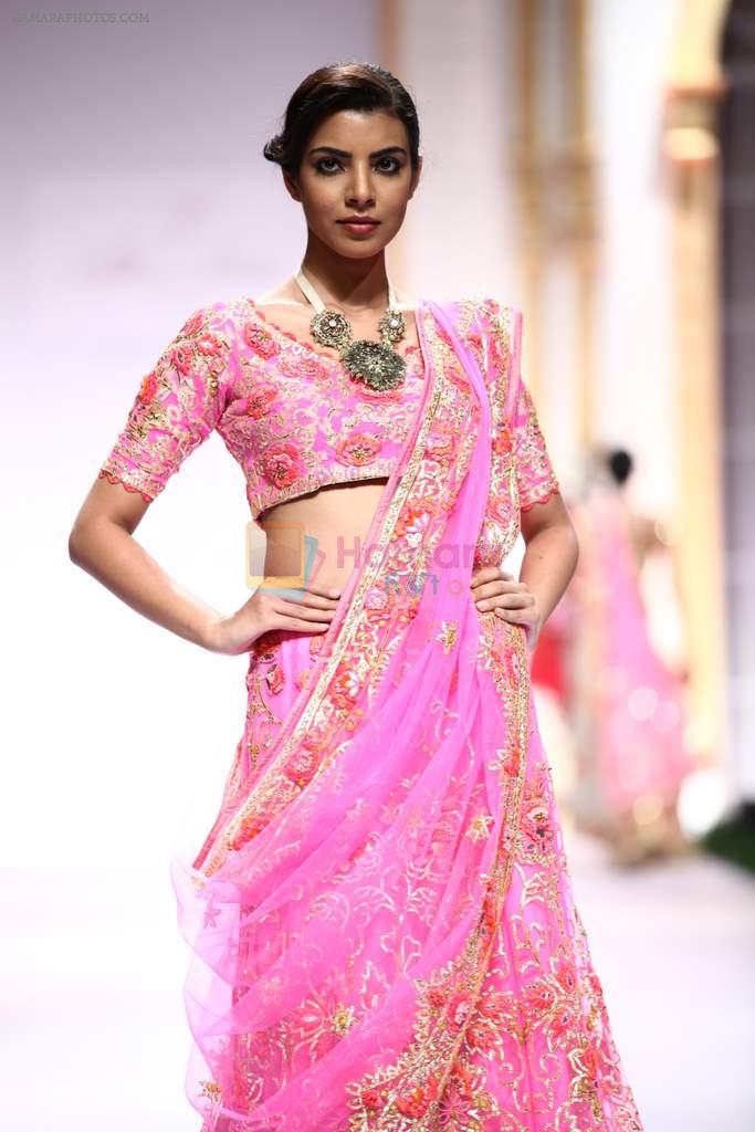 Model walk the ramp for Pallavi Jaikishan showcase on day 2 of bridal week in Mumbai on 30th Nov 2013