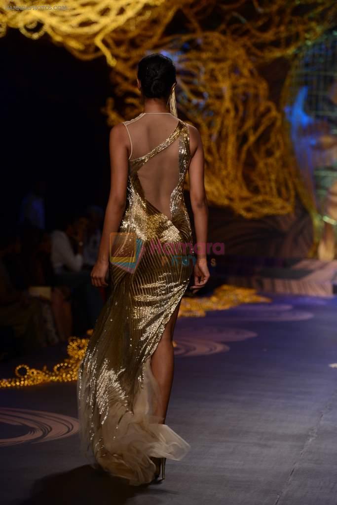 Model walk the ramp for Gaurav Gupta showcase on day 2 of bridal week in Mumbai on 30th Nov 2013