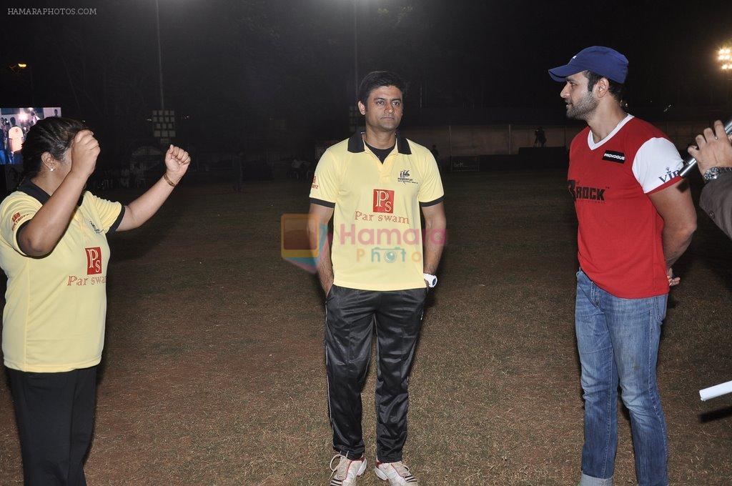 Manav Gohil at ITA Cricket Match in Mumbai on 5th Dec 2013