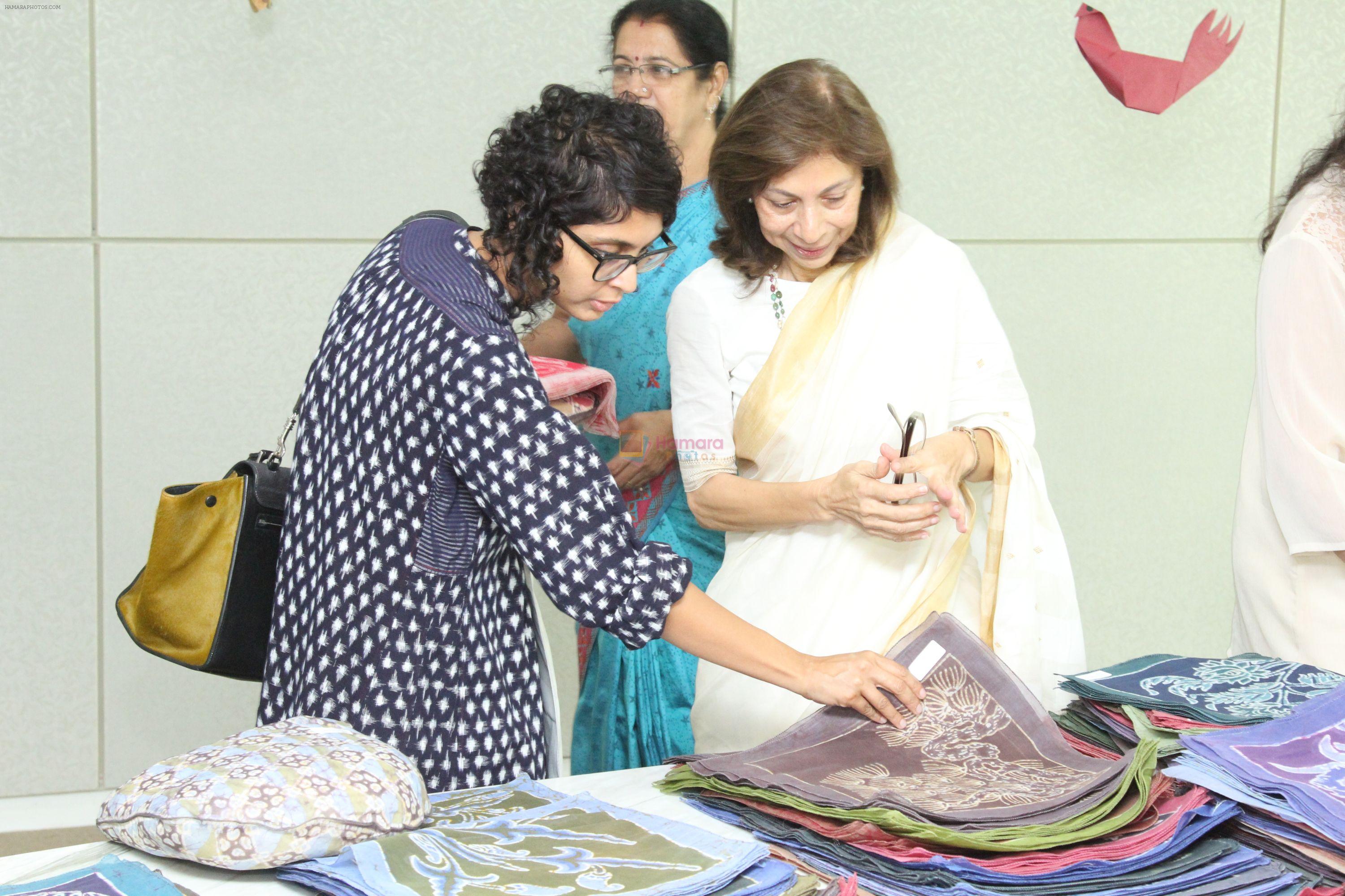 Kiran Rao and Smita Godrej Crishna at Handmade Batik Originals exhibition at Godrej Bhavan