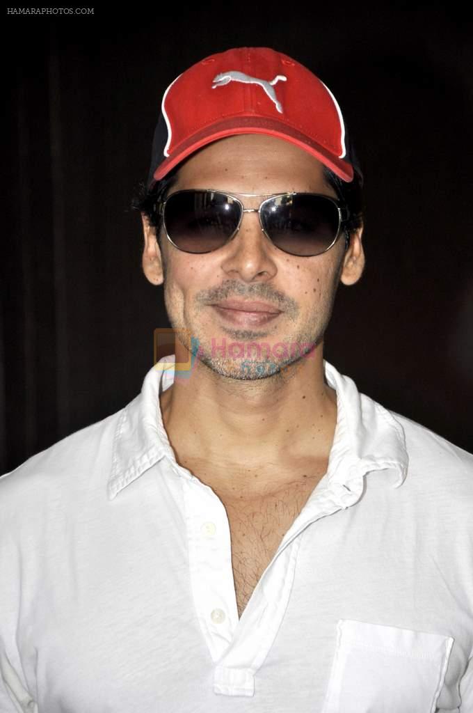 Dino Morea at the launch of Deanne Pandey's new book in Palladium, Mumbai on 8th Dec 2013