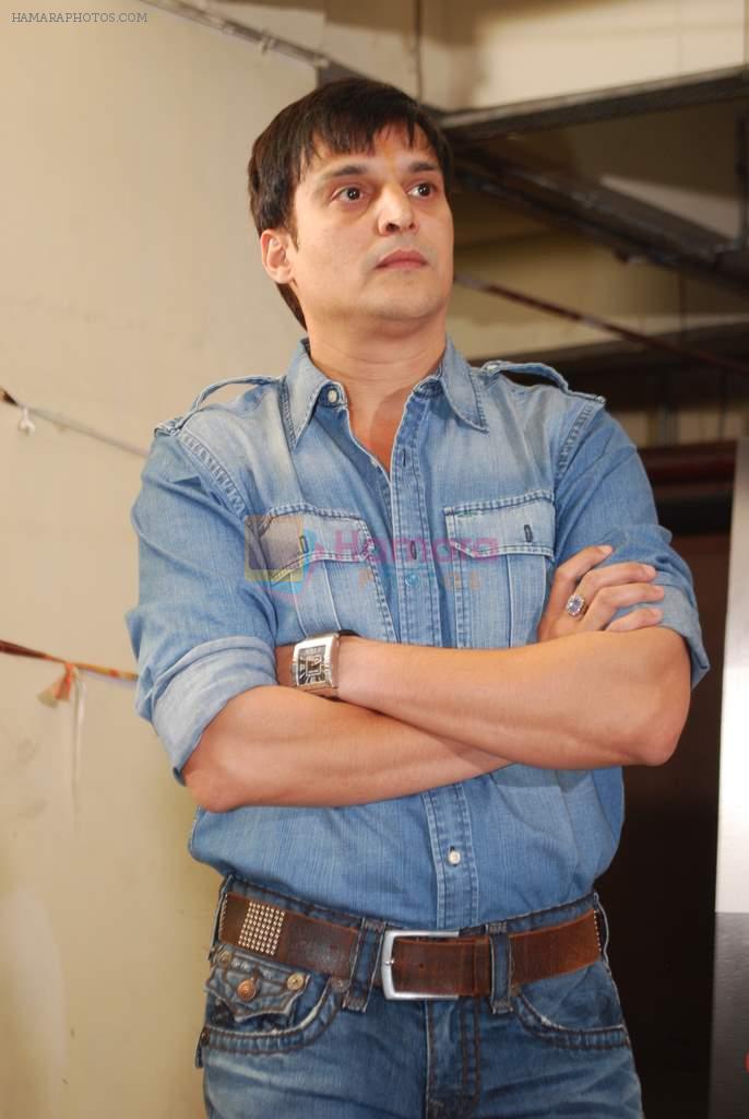 Jimmy Shergill on location of the film Daar at the Mall in Bhandup, Mumbai on 11th Dec 2013
