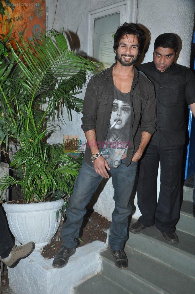 Shahid Kapoor at R Rajkumar success bash in Olive, Mumbai on 13th Dec 2013