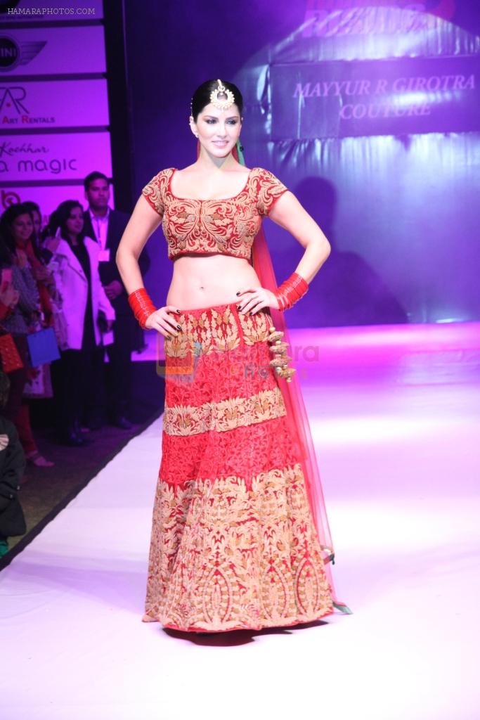 Sunny Leone in Mayyur Girotra outfit
