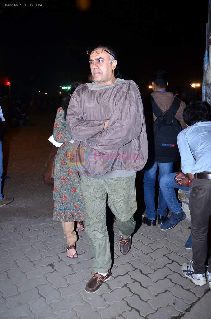 Rajit Kapur at the midnight mass in Mumbai on 24th Dec 2013