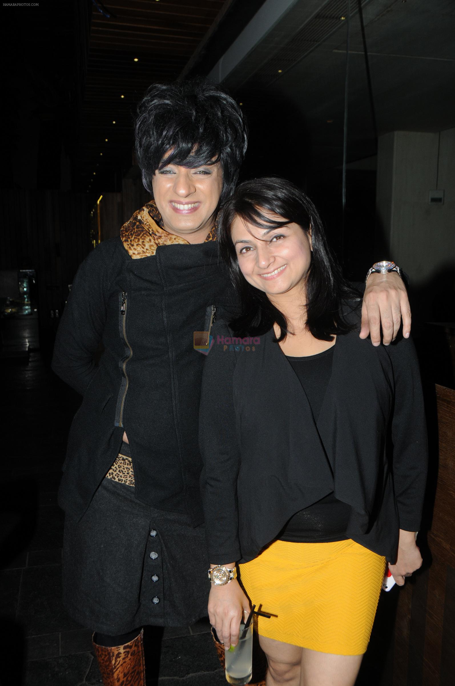 Rohhit Verma with Anupama Verma at Rohhit Verma hosts a surprise party for Prem Sharma in Mumbai on 5th Jan 2014