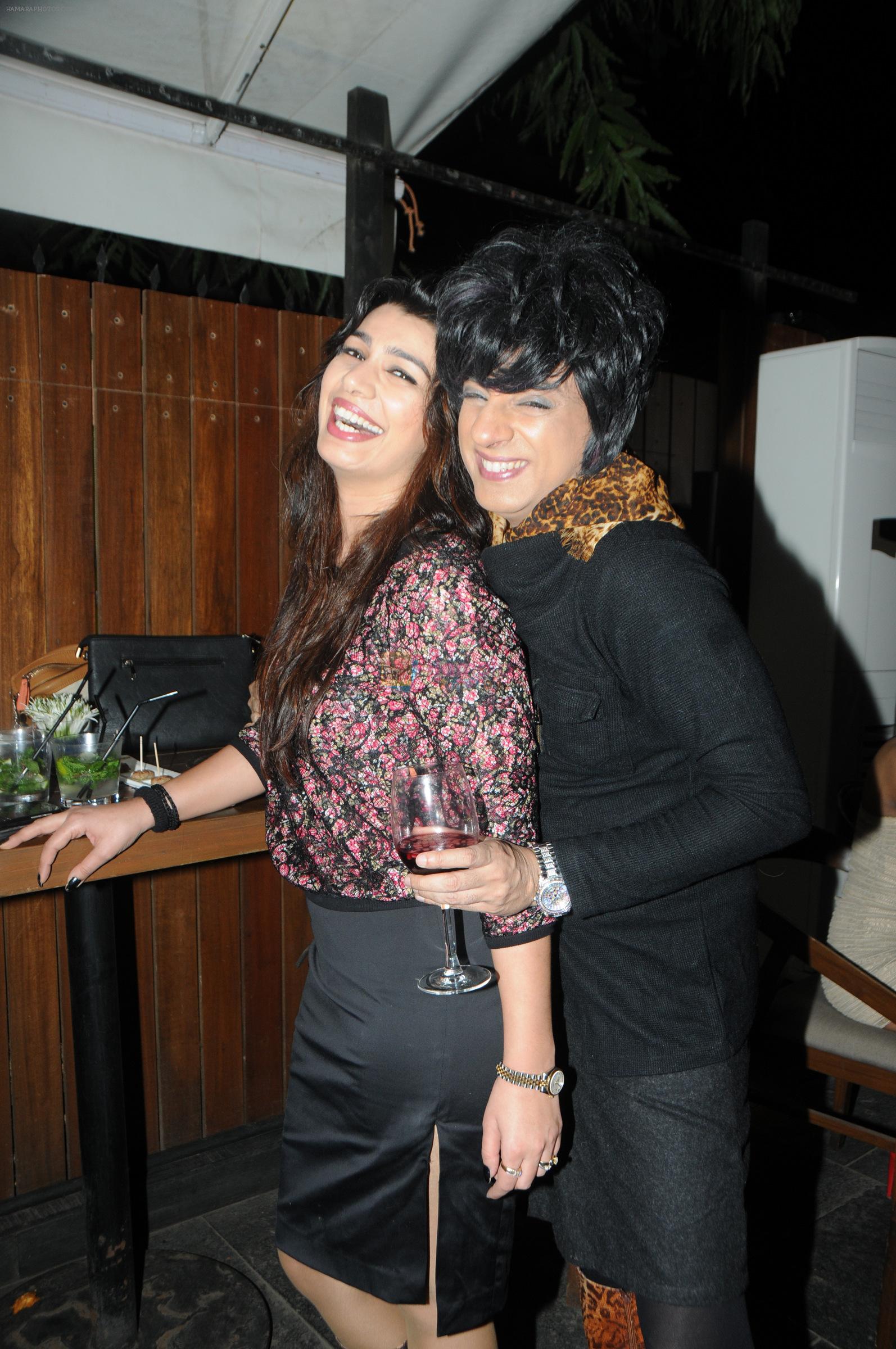 Mink Brar, with Rohhit Verma at Rohhit Verma hosts a surprise party for Prem Sharma in Mumbai on 5th Jan 2014