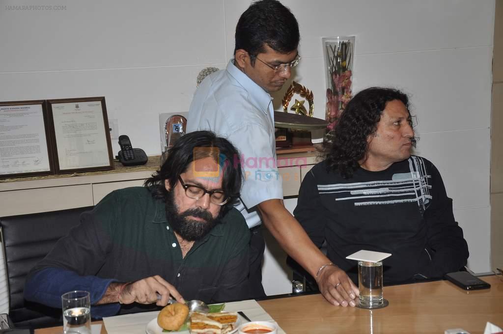 Ashim Ahluwalia, Anil George at the Promotion of Miss Lovely at Buntara Bhavan College on 7th Jan 2014