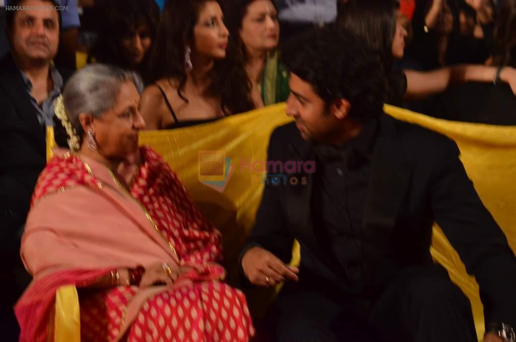 Jaya Bachchan, Abhishek Bachchan at 20th Annual Life OK Screen Awards in Mumbai on 14th Jan 2014