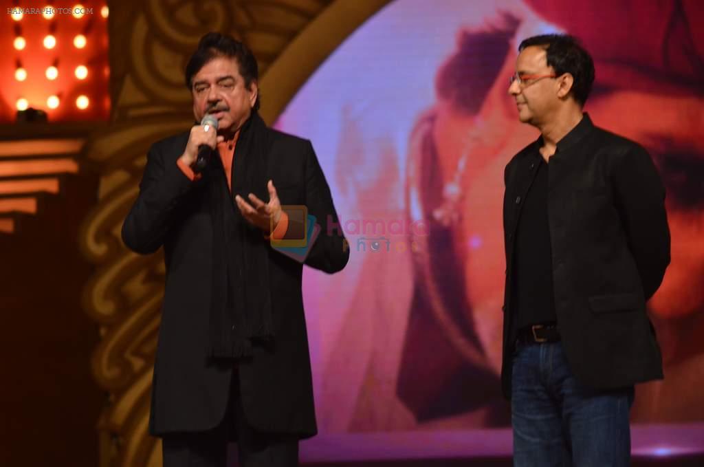 Shatrughan Sinha at 20th Annual Life OK Screen Awards in Mumbai on 14th Jan 2014