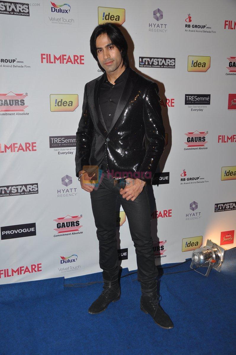Shiv Darshan at Filmfare Awards Nomination Bash in Mumbai on 15th Jan 2014