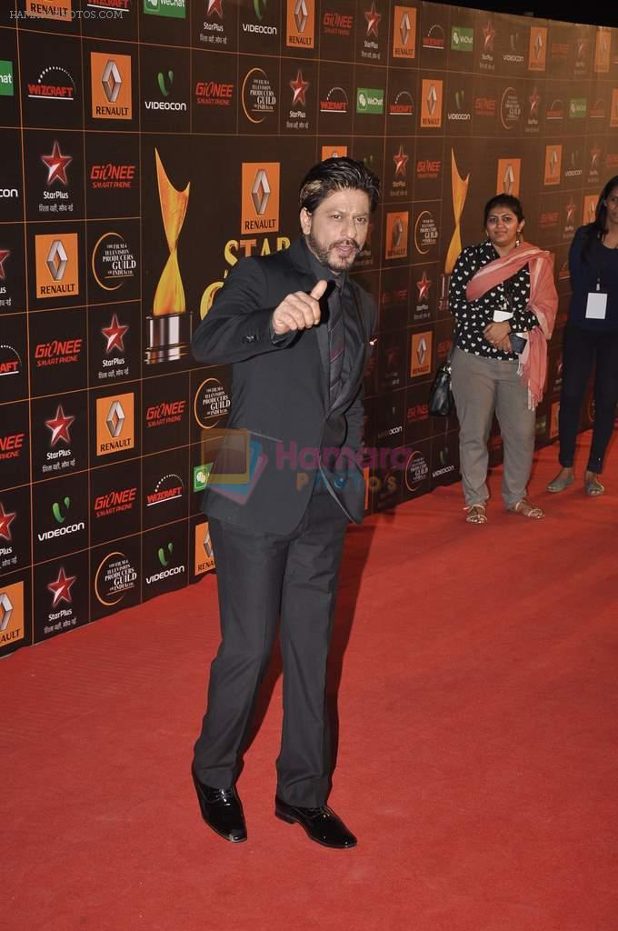 Shahrukh Khan at The Renault Star Guild Awards Ceremony in NSCI, Mumbai on 16th Jan 2014