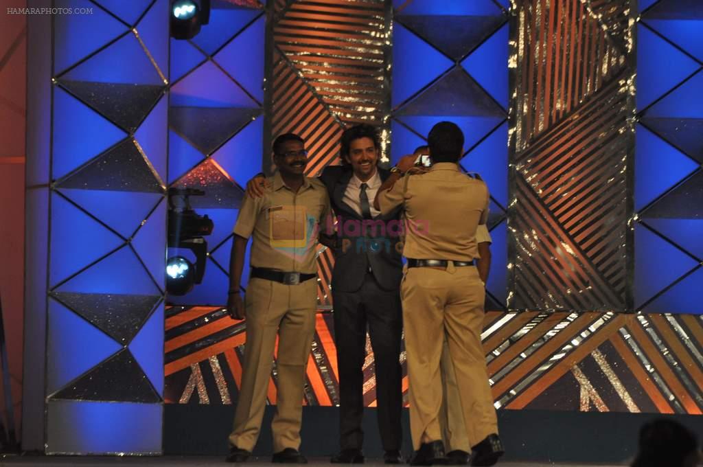 Hrithik Roshan at Police show Umang in Andheri Sports Complex, Mumbai on 18th Jan 2014