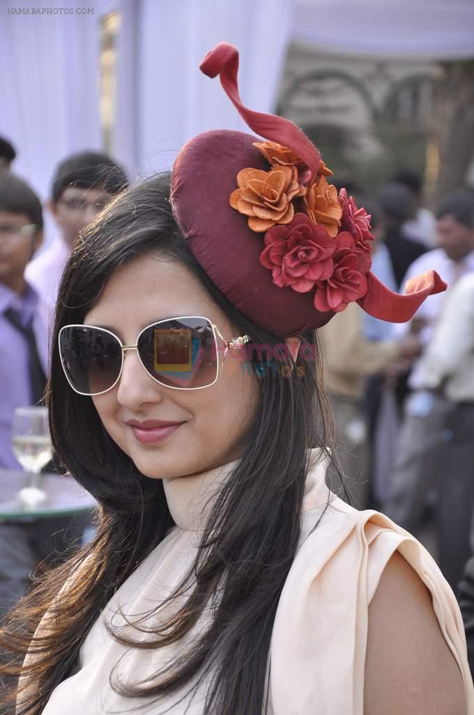 Amy Billimoria at Mid-day race in RWITC, Mumbai on 18th Jan 2014