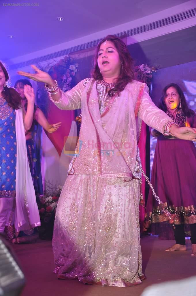 at Rohan Palshetkar's wedding reception in Mayfair, Mumbai on 20th Jan 2014