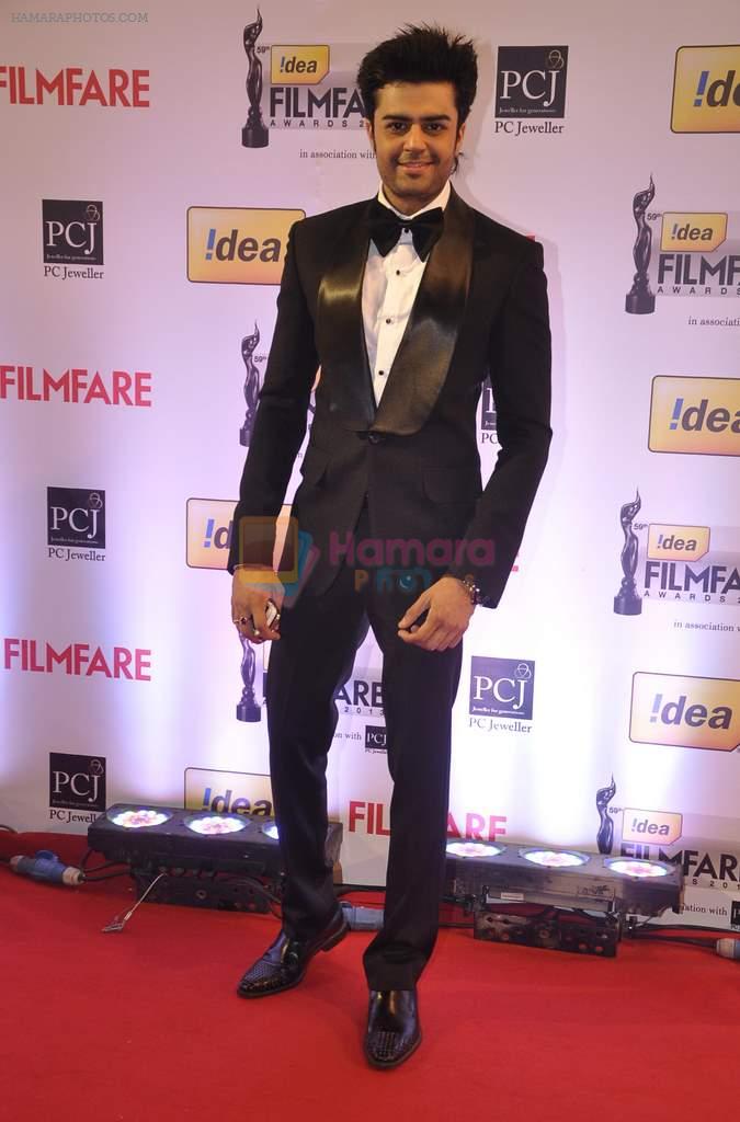 Manish Paul walked the Red Carpet at the 59th Idea Filmfare Awards 2013 at Yash Raj