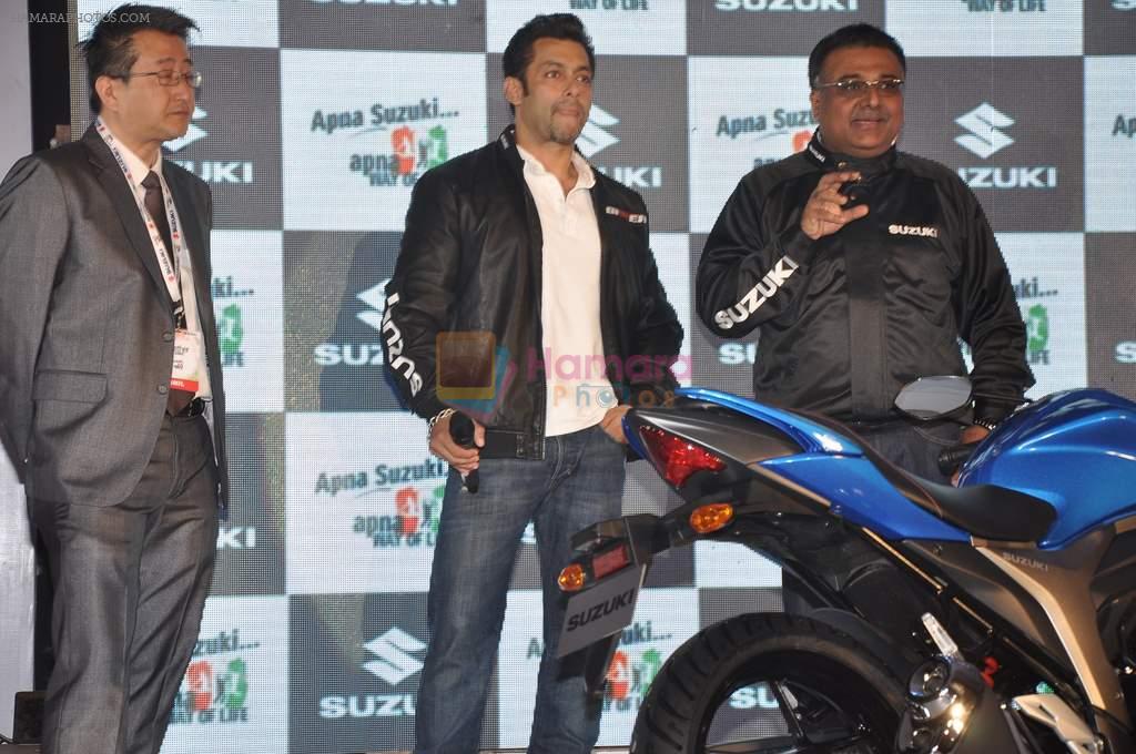 Salman Khan at Suzuki bike launch in Taj Land's End, Mumbai on 27th Jan 2014