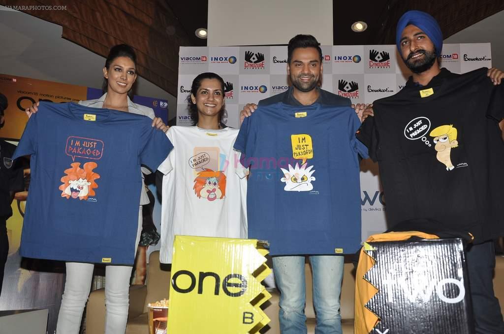 Abhay Deol, Preeti Desai at One by two merchandise launch in Inorbit, Malad on 28th Jan 2014