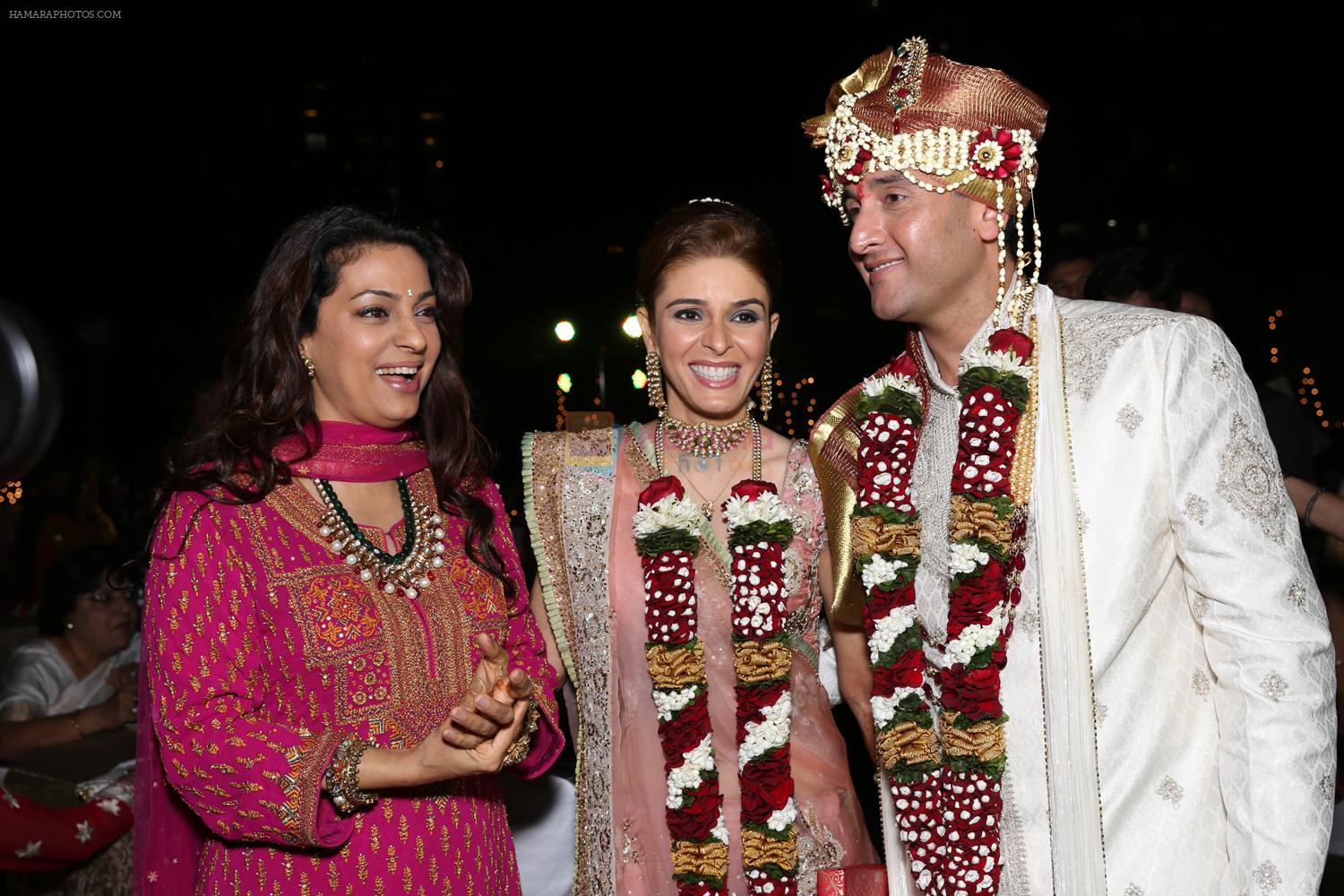 Juhi Chawla with the couple at Raageshwari Loomba and Sudhanshu Swaroop  Wedding in Four Seasons on 27th Jan 2014 / Juhi Chawla - Bollywood Photos, image size:1500x1000
