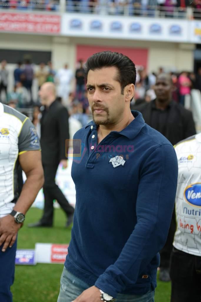 Salman Khan at CCL Match of Mumbai Heroes Vs Telugu Warriors in Dubai on 1st Feb 2014