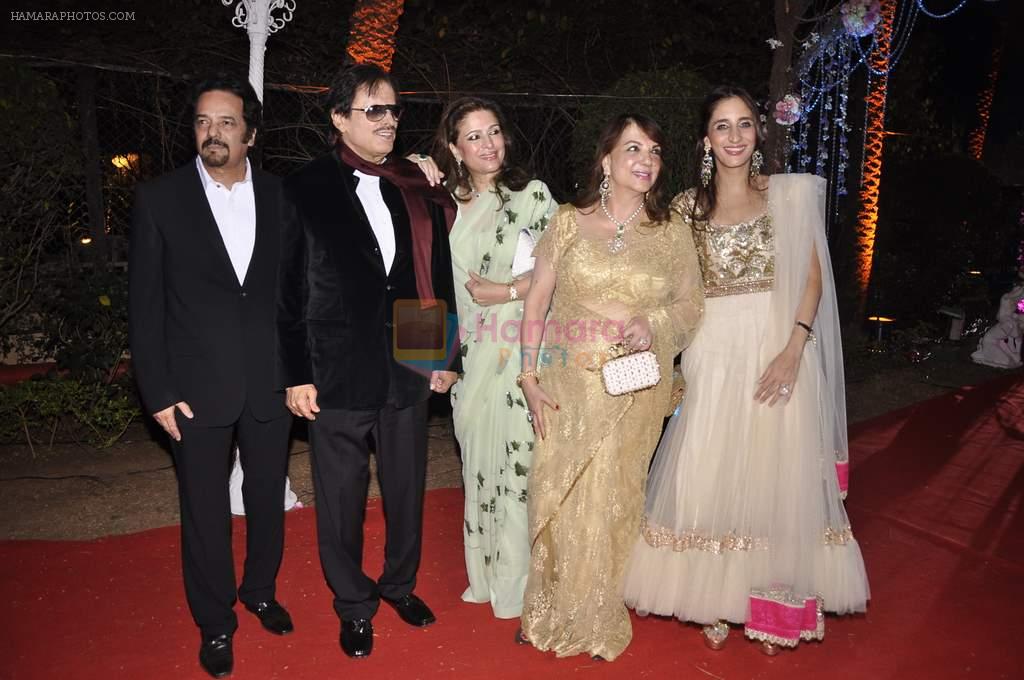 Sanjay Khan, Zarine Khan, Farah Khan at Ahana Deol's Wedding Reception in Mumbai on 2nd Feb 2014