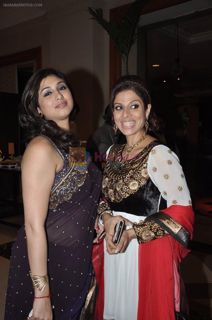 Vahbbiz Dorabjee, Tanaaz Currim at Siddharth Kannan's wedding reception with Neha in Mumbai on 4th Feb 2014