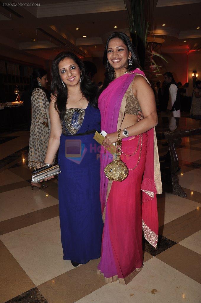 Munisha Khatwani at Siddharth Kannan's wedding reception with Neha in Mumbai on 4th Feb 2014